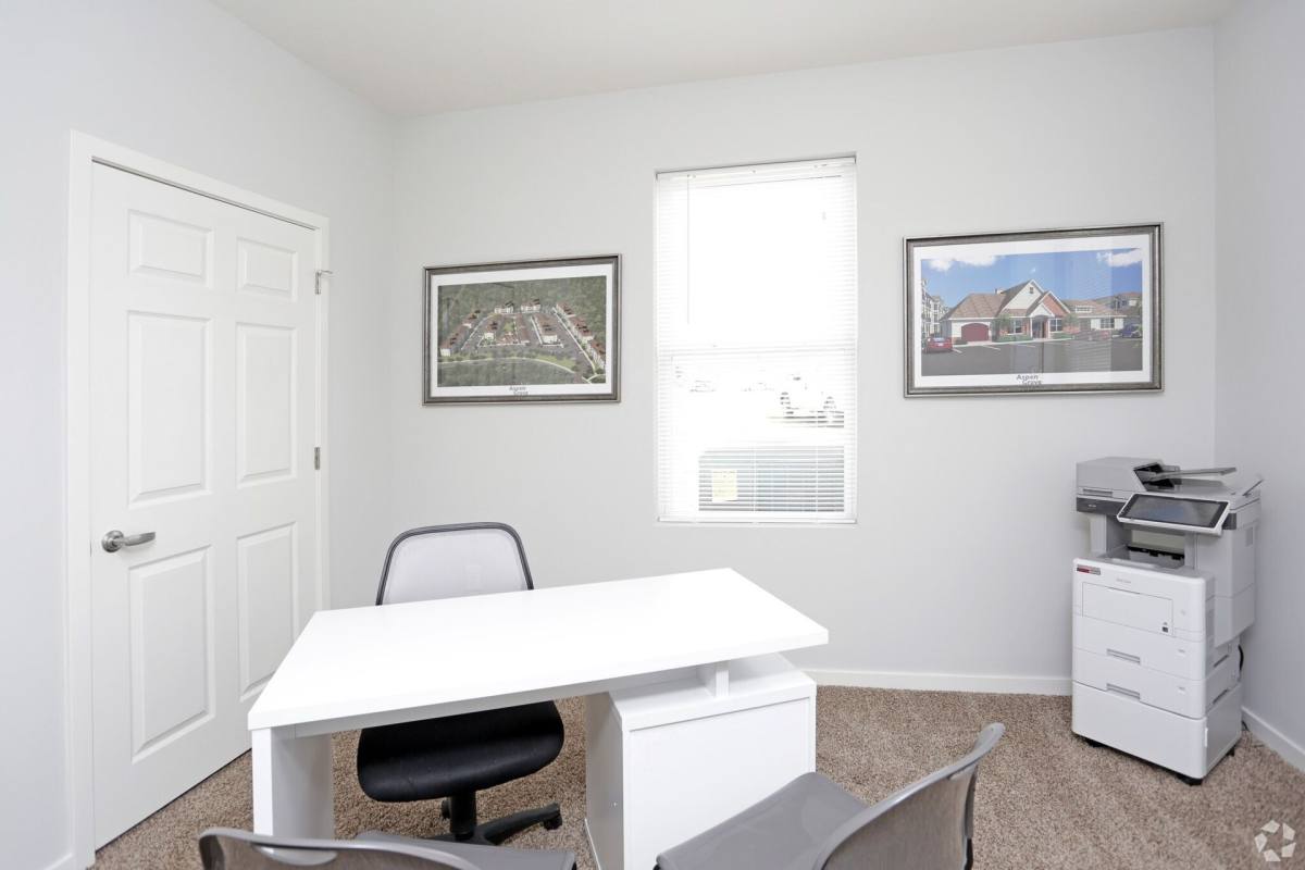 Apartment for rent at 9451 Vernon Plaza, Omaha, NE 68122