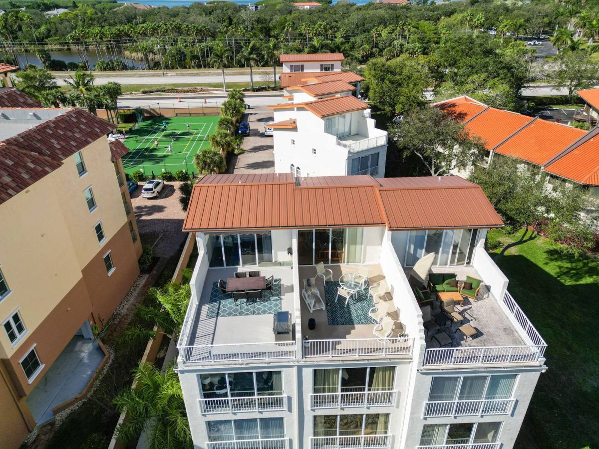 Apartment for rent at 1593 Pinellas Bayway S #1, Saint Petersburg, FL 33715