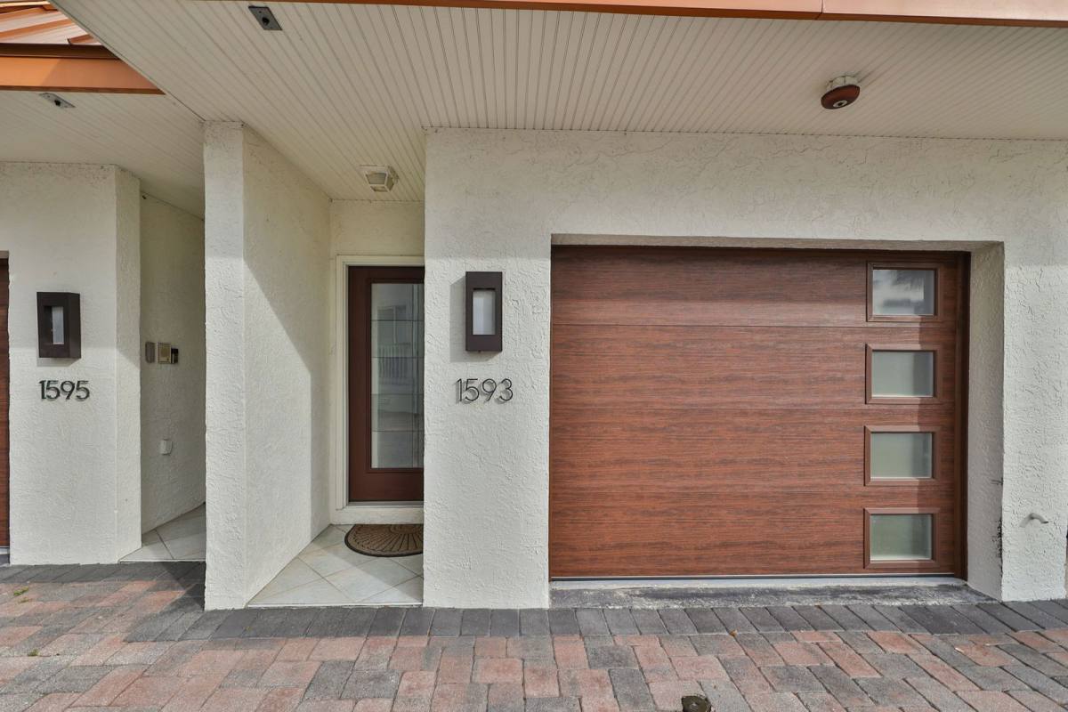 Apartment for rent at 1593 Pinellas Bayway S #1, Saint Petersburg, FL 33715