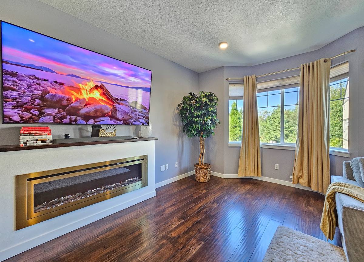 Townhouse for rent at 588 SW 197th Place, Beaverton, OR 97006