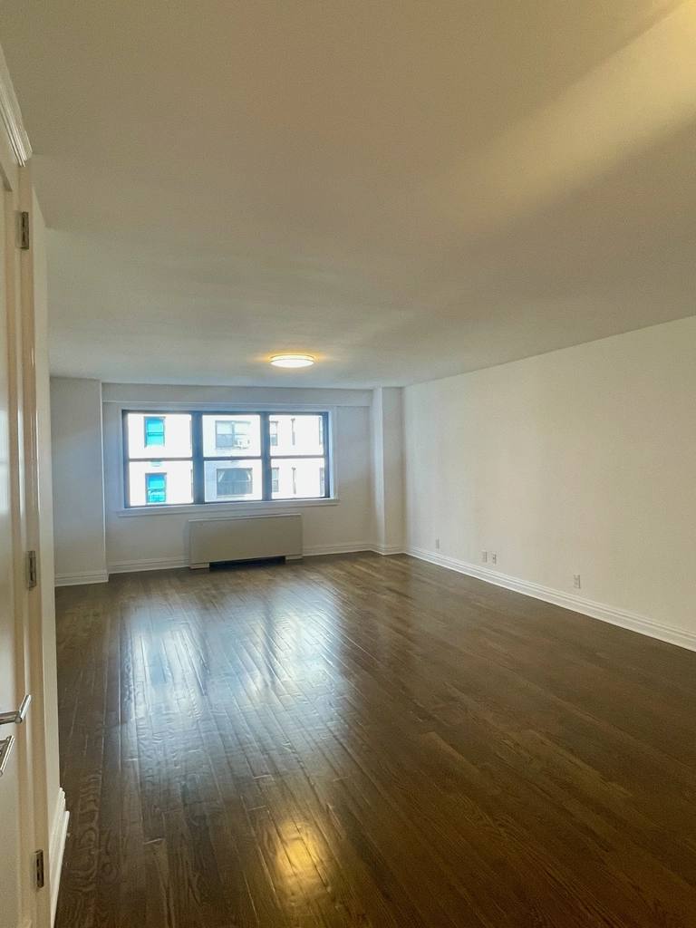 Apartment for rent at 400 E 89th St #6PP, New York, NY 10128