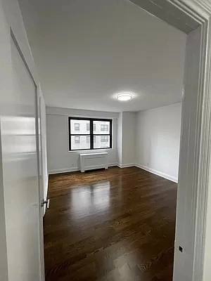 Apartment for rent at 400 E 89th St #6PP, New York, NY 10128