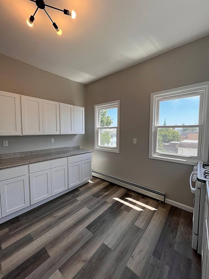 Apartment for rent at 224 Old Bergen Rd, Jersey City, NJ 07305