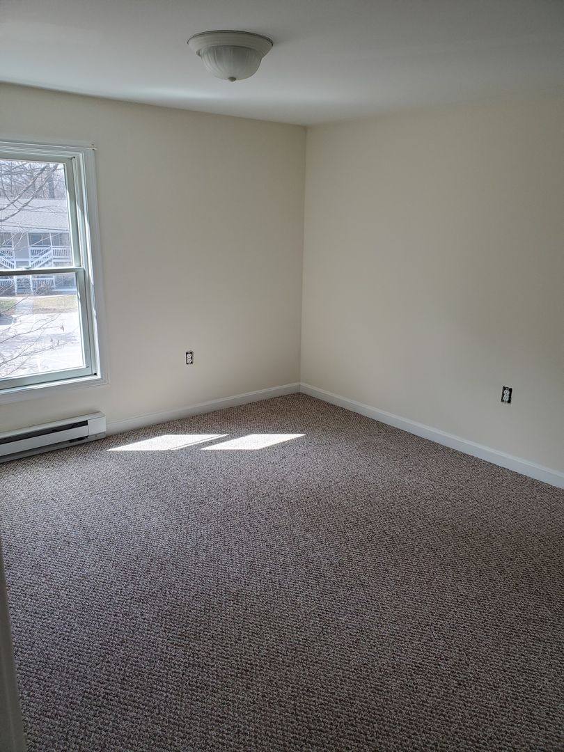 Apartment for rent at 12 Salmon St, Newmarket, NH 03857