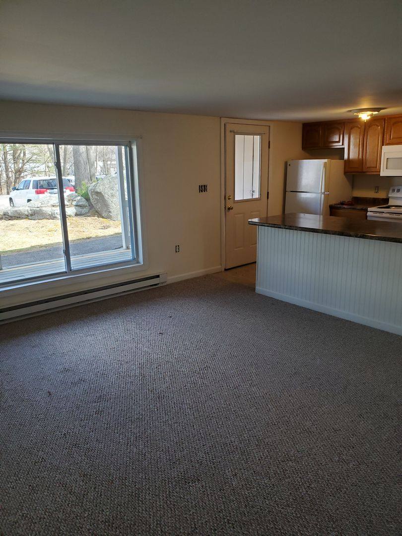 Apartment for rent at 12 Salmon St, Newmarket, NH 03857