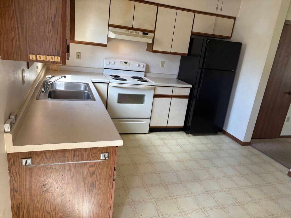 Apartment for rent at 604 Hollywood Dr, Merrill, WI 54452