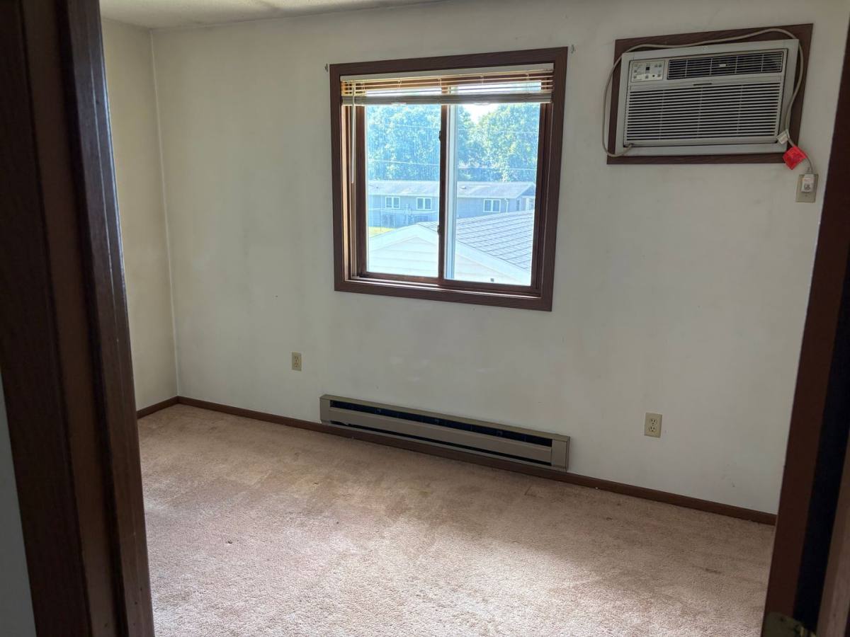 Apartment for rent at 604 Hollywood Dr, Merrill, WI 54452