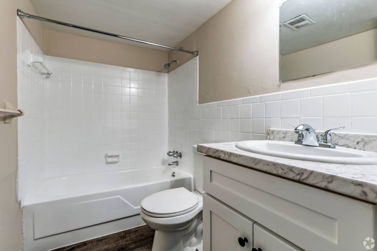 Apartment for rent at 4000 58th St N, Saint Petersburg, FL 33709