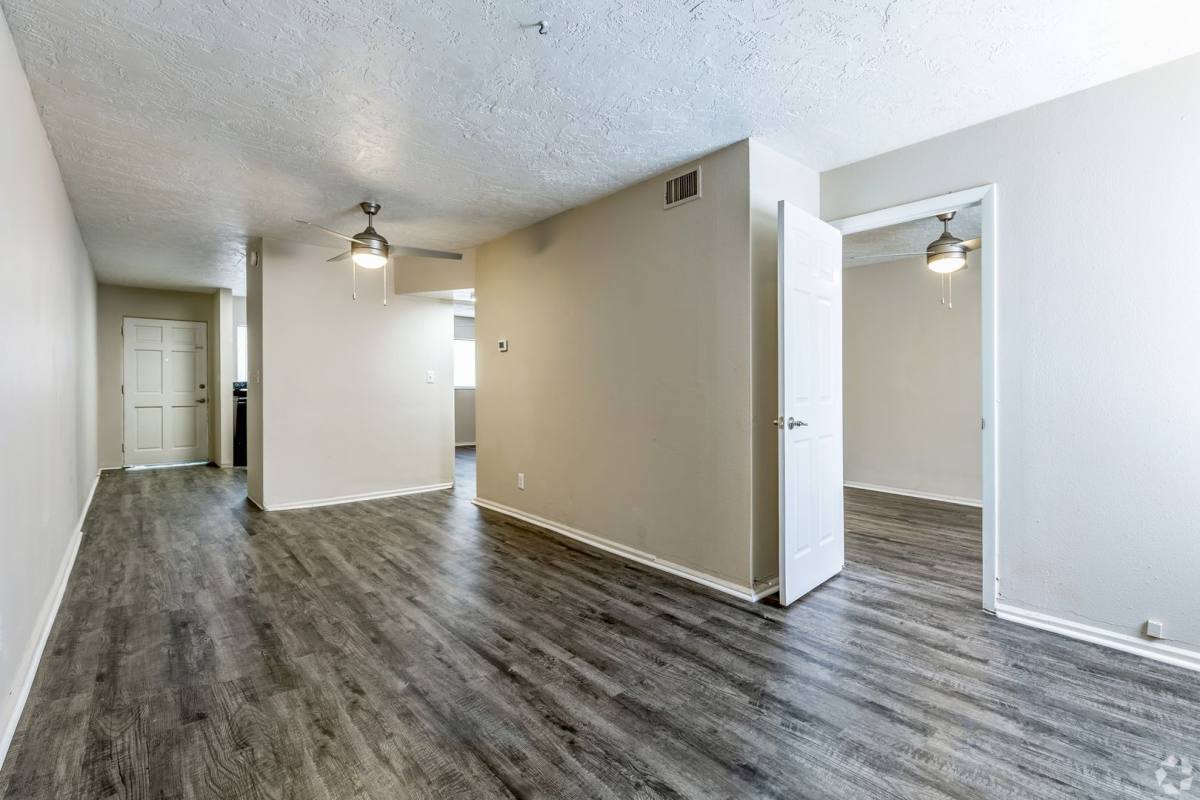 Apartment for rent at 4000 58th St N, Saint Petersburg, FL 33709