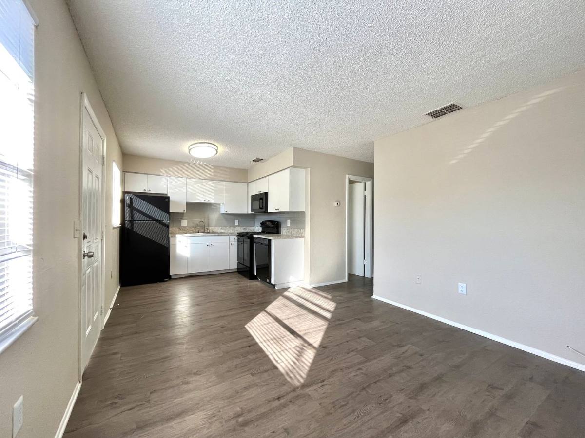 Apartment for rent at 4071 76th Ave N, Pinellas Park, FL 33781