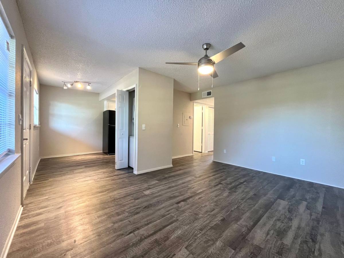 Apartment for rent at 4675 72nd Ave N, Pinellas Park, FL 33781