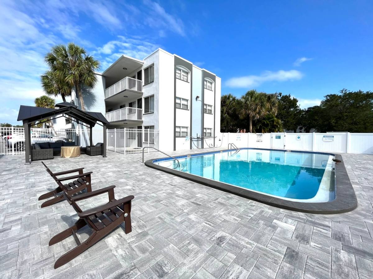 Apartment for rent at 600 76th Ave N, Saint Petersburg, FL 33702
