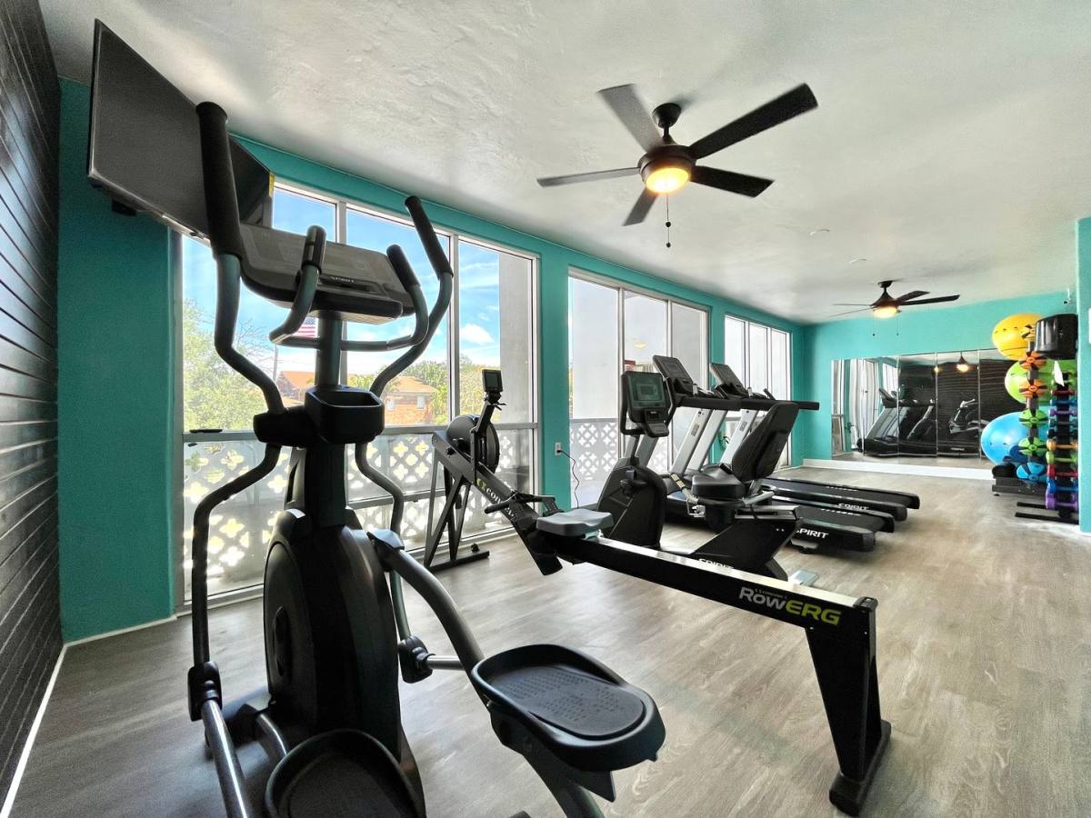 Apartment for rent at 600 76th Ave N, Saint Petersburg, FL 33702