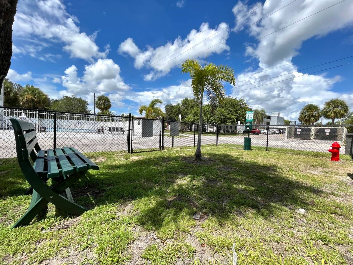 Apartment for rent at 600 76th Ave N, Saint Petersburg, FL 33702