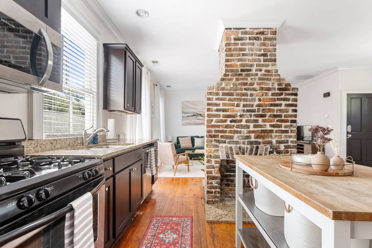 Apartment for rent at 314 Ashley Ave, Charleston, SC 29403