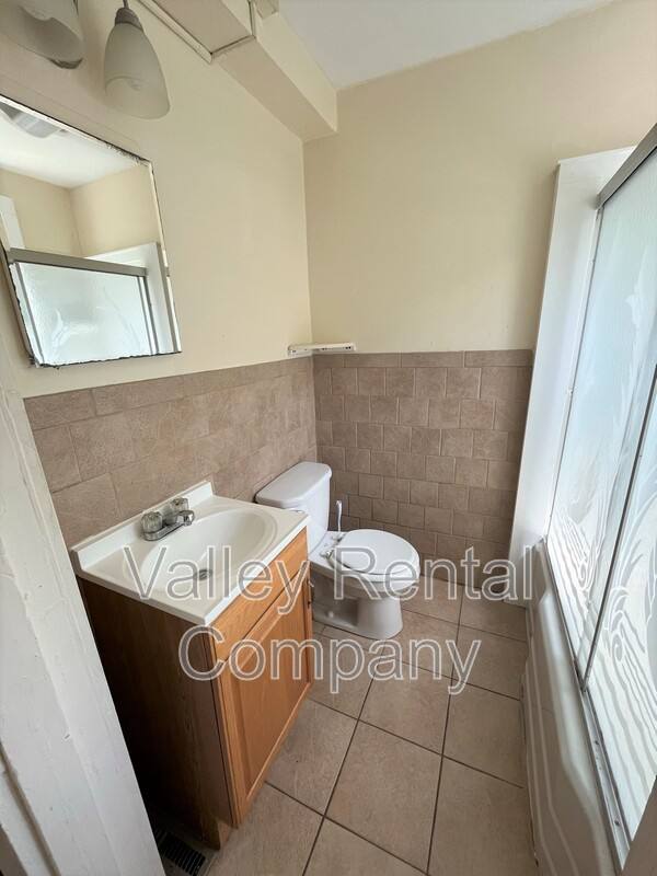 Apartment for rent at 46 Old Amherst Rd #4, Sunderland, MA 01375