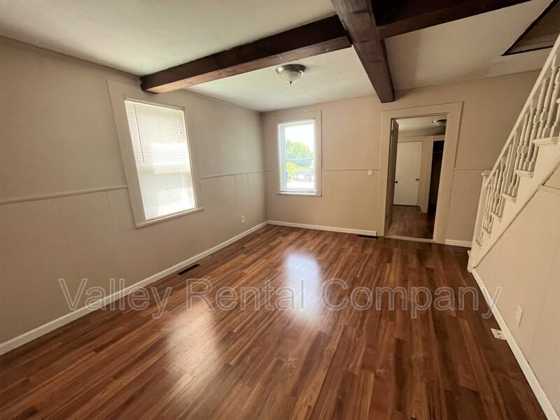 Apartment for rent at 46 Old Amherst Rd #4, Sunderland, MA 01375