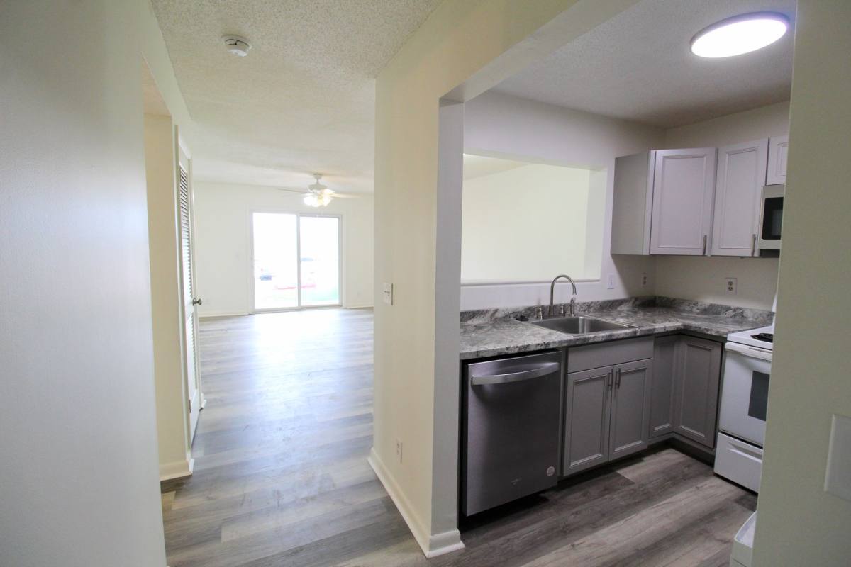 Condo for rent at 1380B Hunters Rd, Harrisonburg, VA 22801