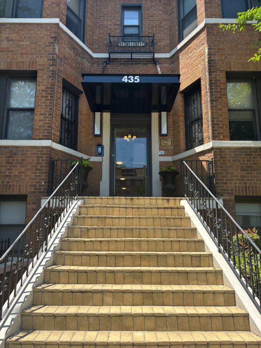 Apartment for rent at 435 16th St SE, Washington, DC 20003