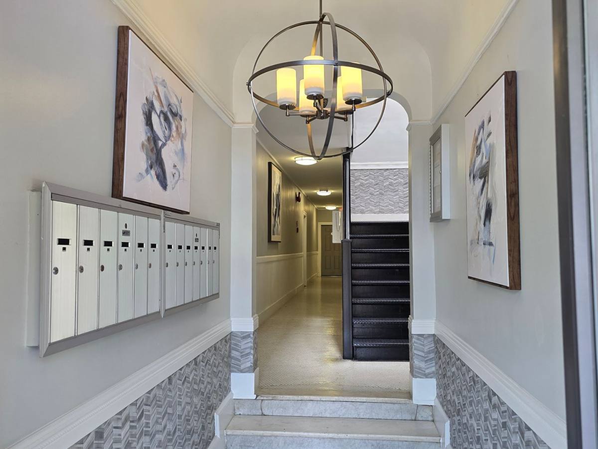 Apartment for rent at 435 16th St SE, Washington, DC 20003