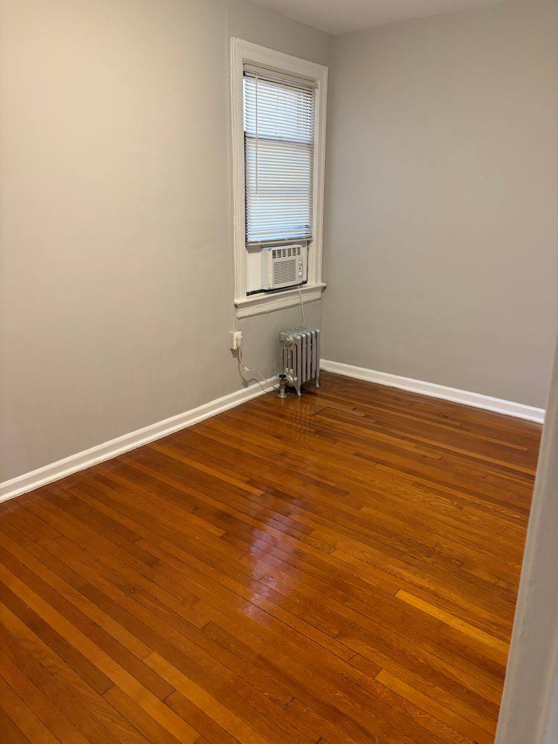 Apartment for rent at 435 16th St SE, Washington, DC 20003