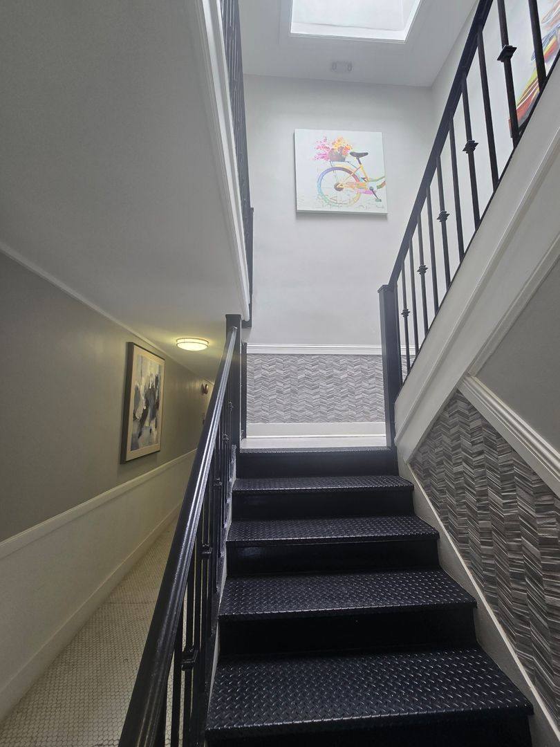 Apartment for rent at 435 16th St SE, Washington, DC 20003