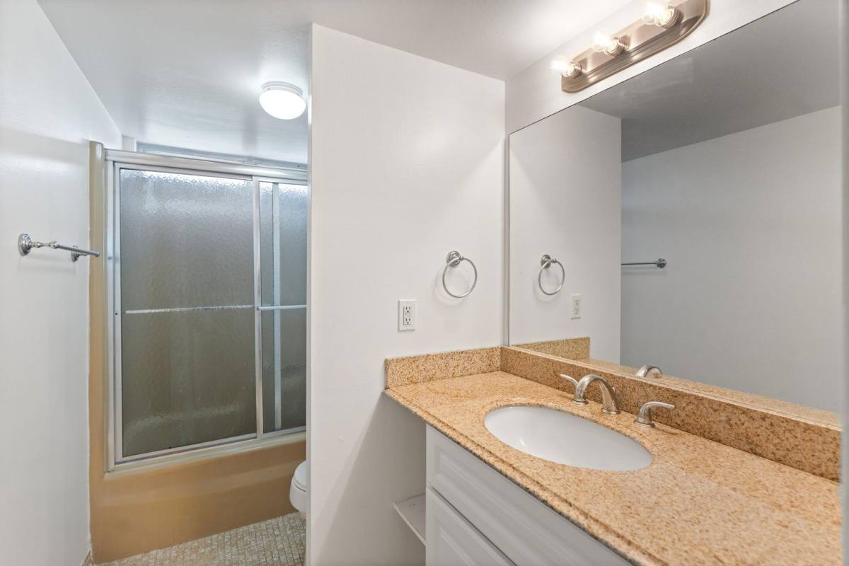 Condo for rent at 2515 NE 2nd Court #418, Boynton Beach, FL 33435