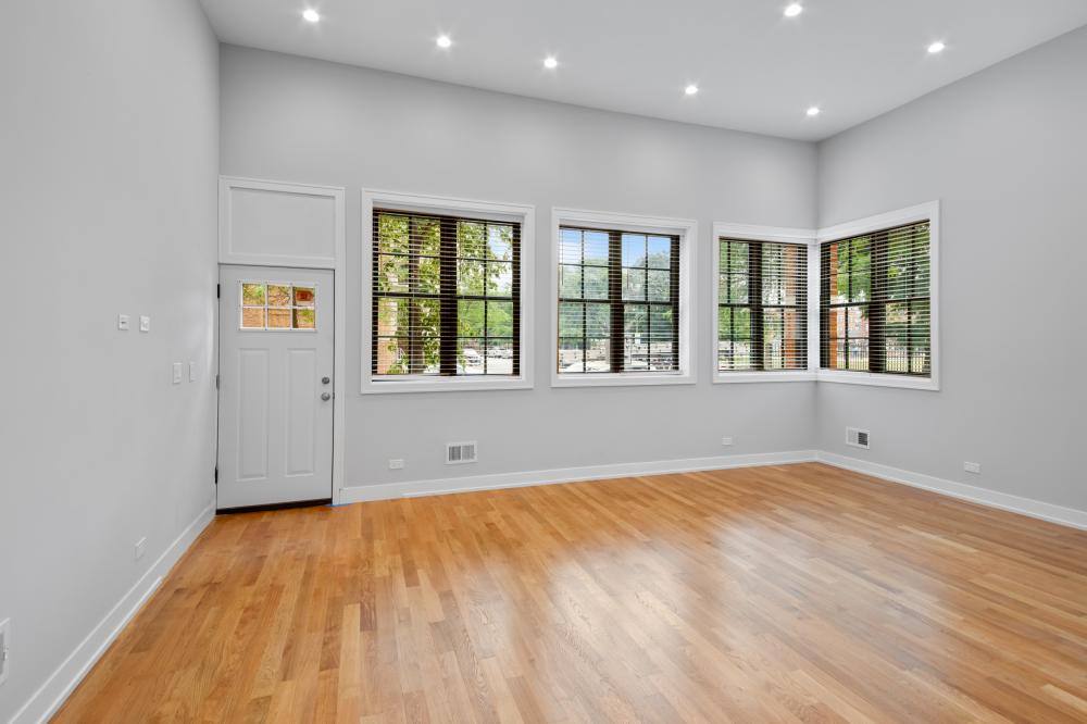 Apartment for rent at 1347 N Noble #1, Chicago, IL 60642