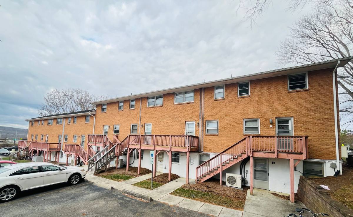 Apartment for rent at 1407 Toms Creek Rd #9, Blacksburg, VA 24060