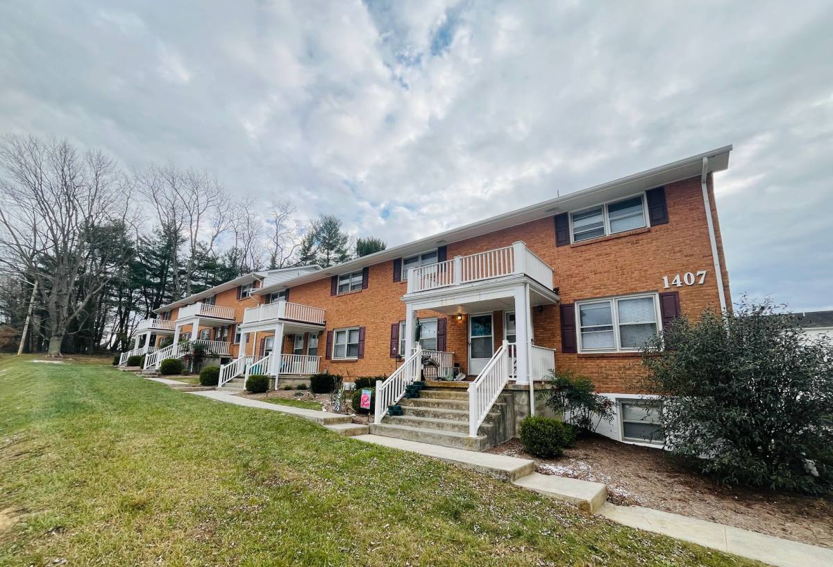Apartment for rent at 1407 Toms Creek Rd, Blacksburg, VA 24060