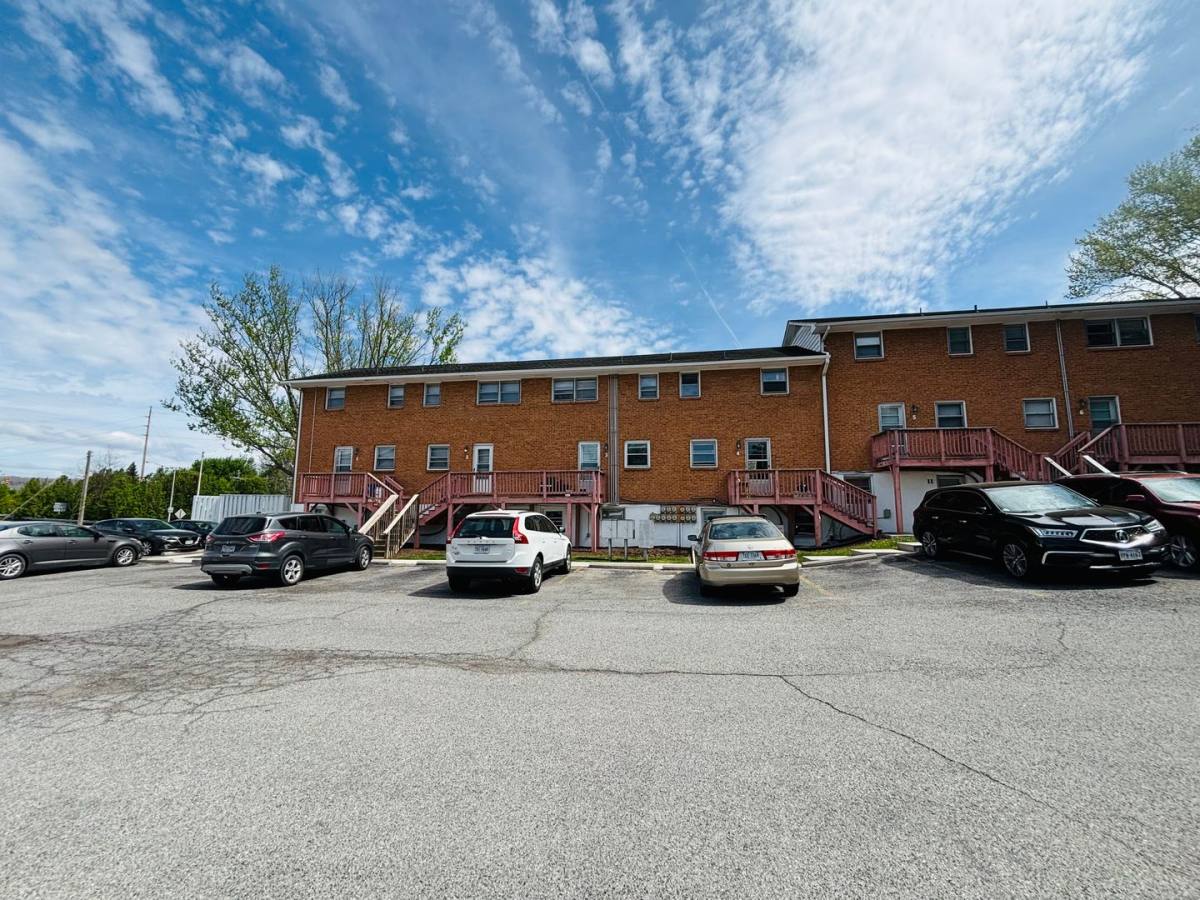Apartment for rent at 1407 Toms Creek Rd #9, Blacksburg, VA 24060