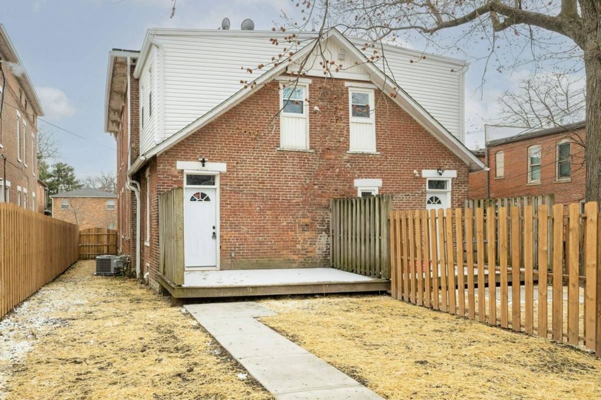 Apartment for rent at 60 Clark Place, Columbus, OH 43201