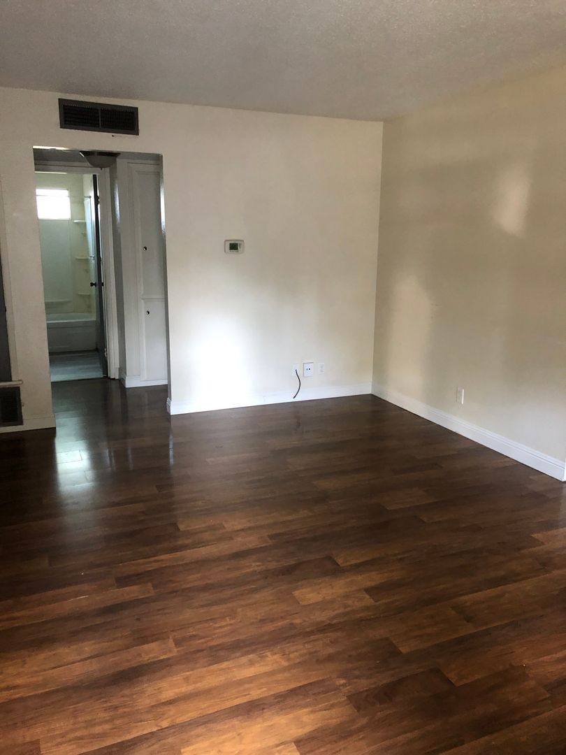 Apartment for rent at 1141 43rd Ave, Sacramento, CA 95822