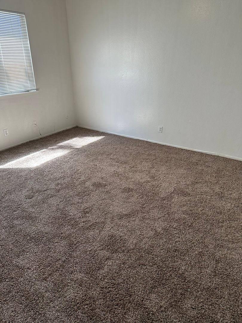 Apartment for rent at 1141 43rd Ave, Sacramento, CA 95822