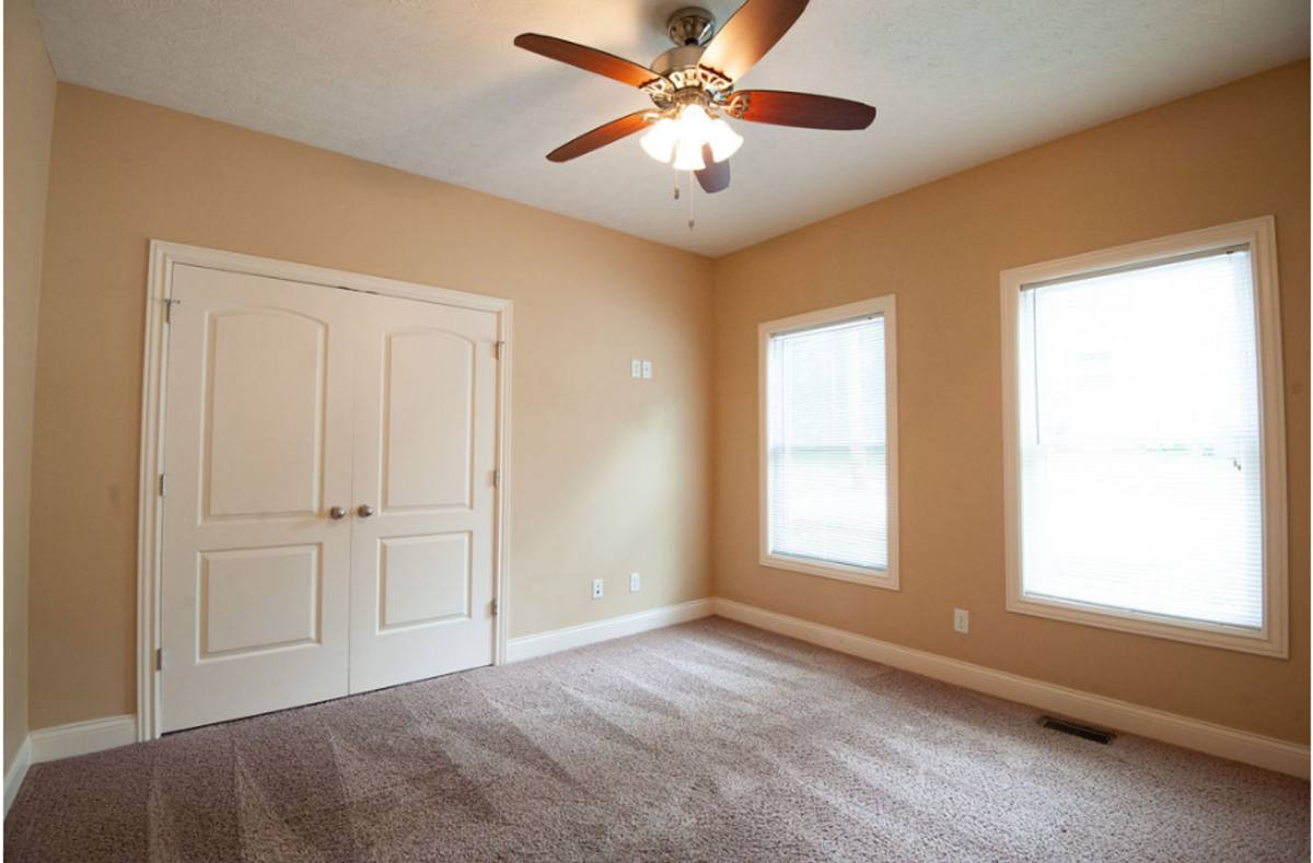 Apartment for rent at 103 E 16th, Bloomington, IN 47408
