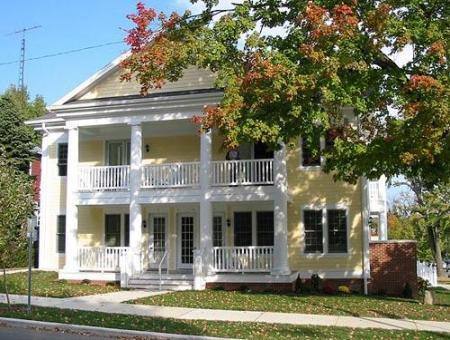 Apartment for rent at 302 N Washington St, Bloomington, IN 47408