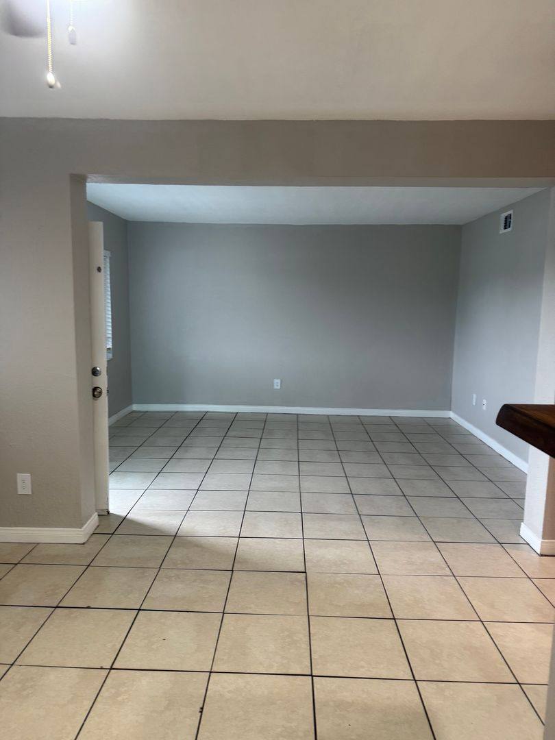Apartment for rent at 1200 70th St N, Saint Petersburg, FL 33710