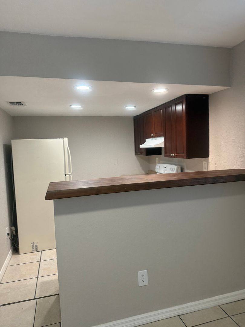 Apartment for rent at 1200 70th St N, Saint Petersburg, FL 33710