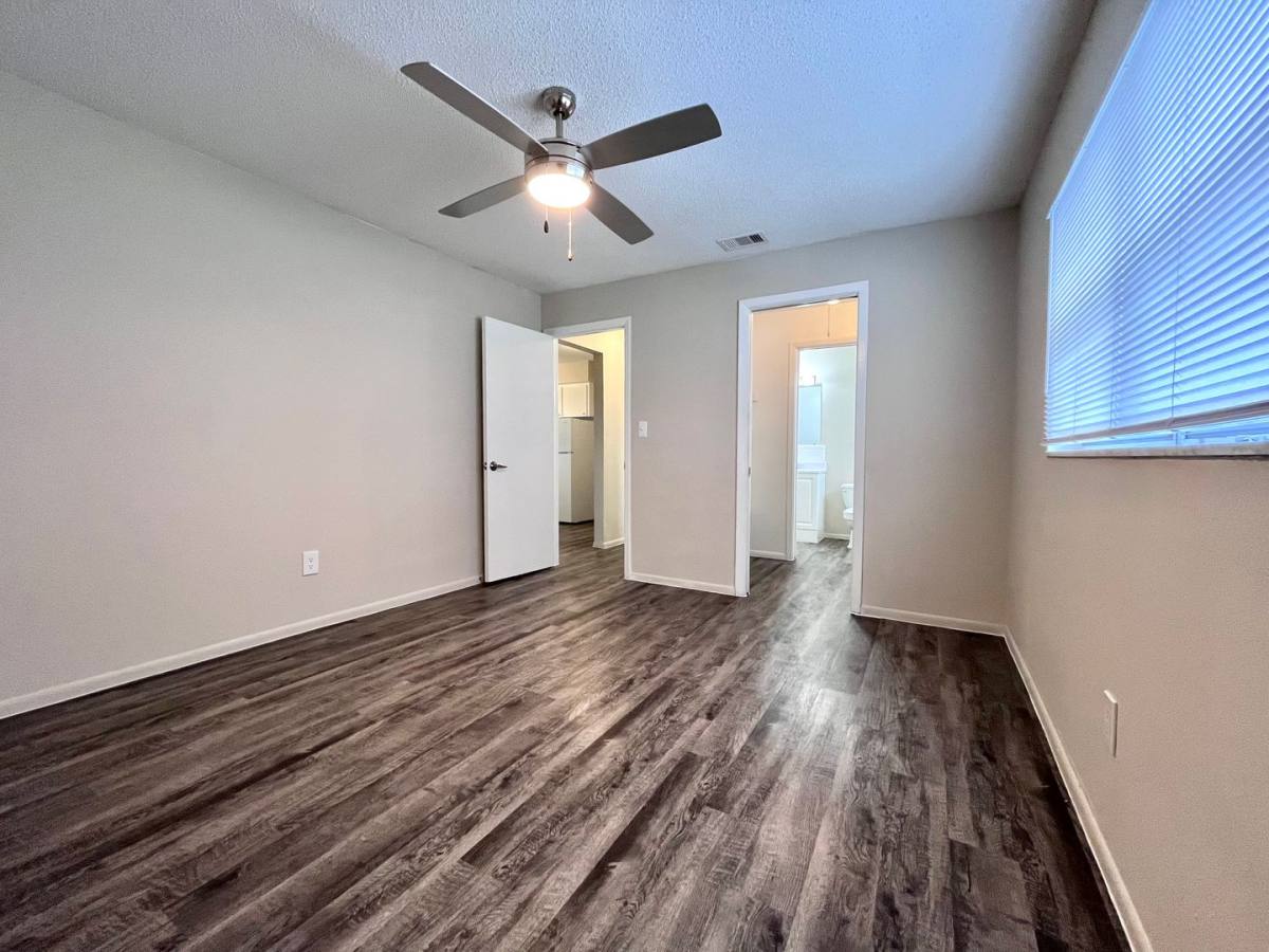 Apartment for rent at 4002 S Manhattan Ave, Tampa, FL 33611