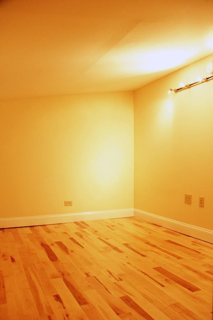 Apartment for rent at 162 N St, Burlington, VT 05401