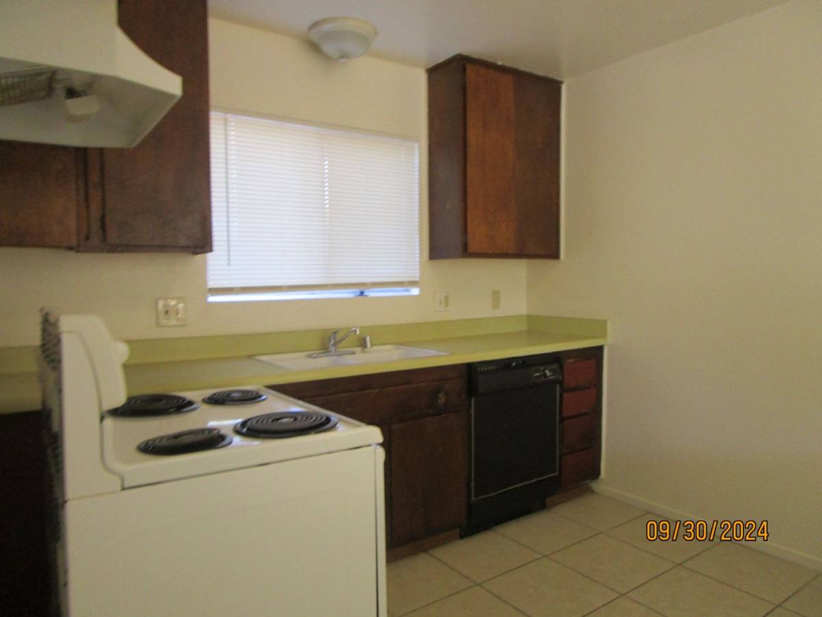 Apartment for rent at 3616 Micheli Court A-D, Bakersfield, CA 93309