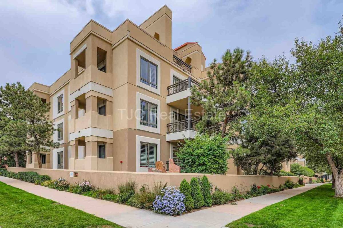 House for rent at 180 N Cook St, Denver, CO 80206