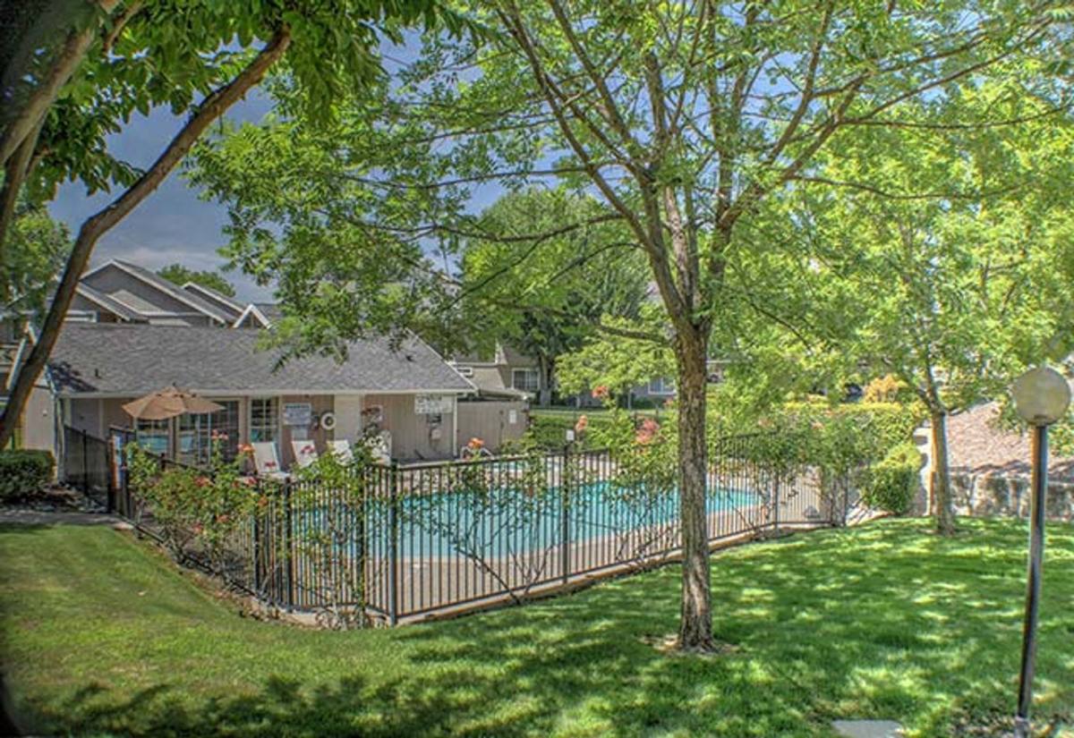 Apartment for rent at 1000 Cirby Oaks Way, Roseville, CA 95678