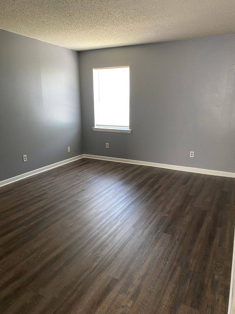 Apartment for rent at 292 W Claiborne St, Monroeville, AL 36460