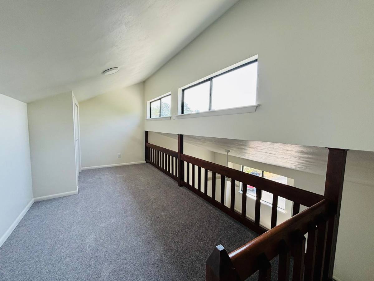 Townhouse for rent at 291 New Kent Rd, Blacksburg, VA 24060