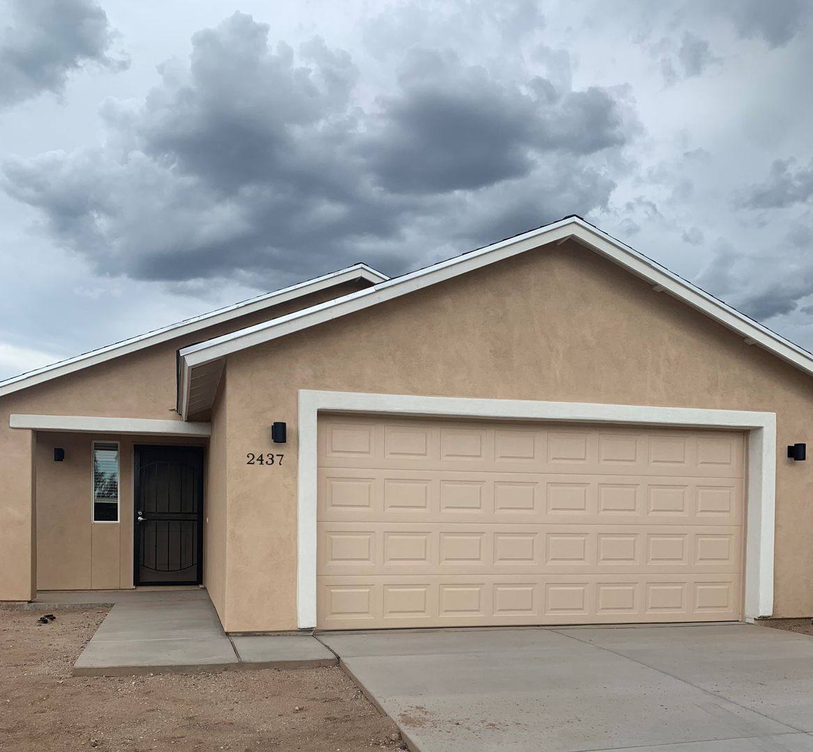 Apartment for rent at 8315 E Golf Links, Tucson, AZ 85730