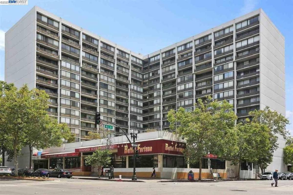 Condo for rent at 801 Franklin St, Oakland, CA 94607