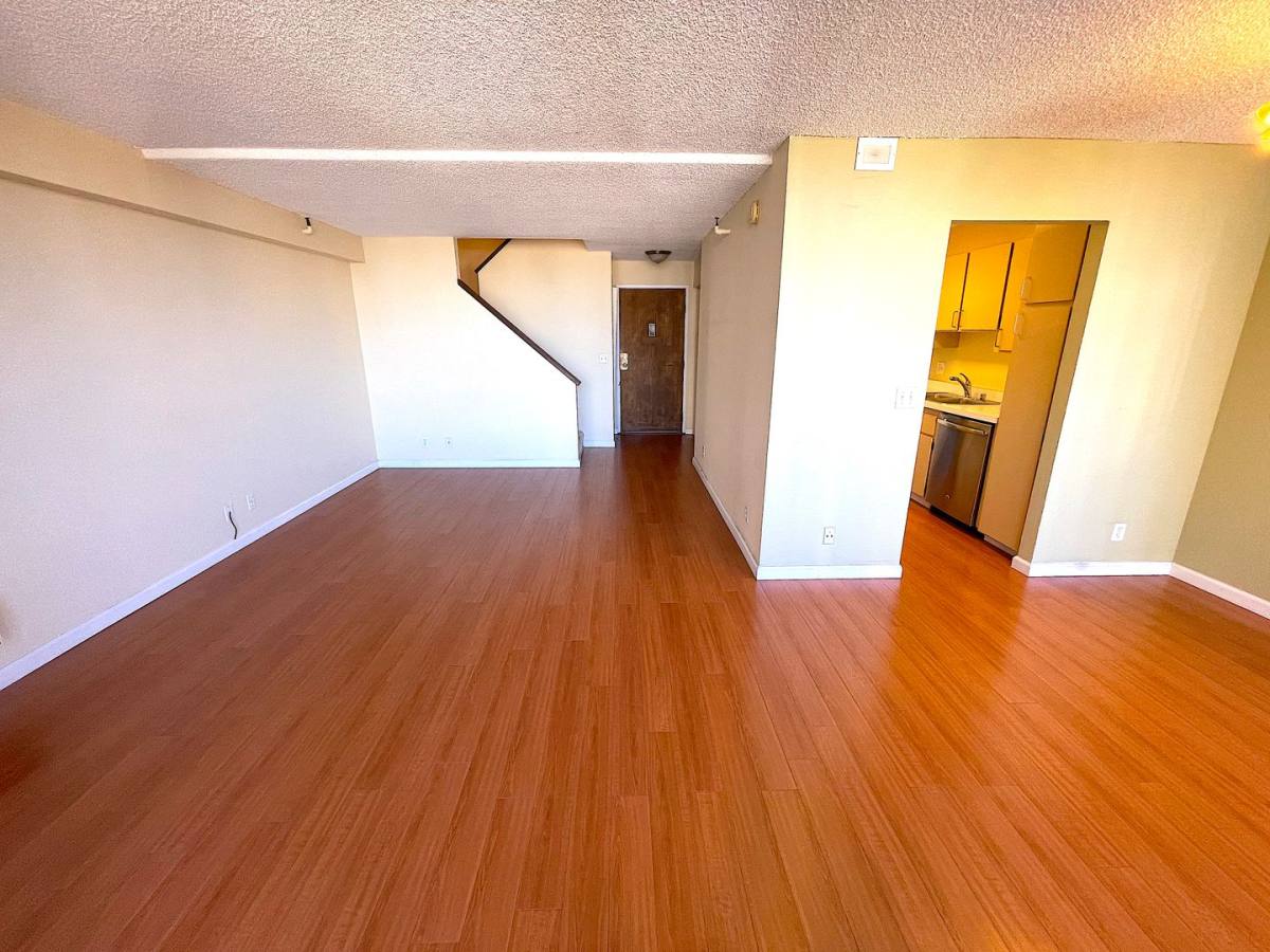 Condo for rent at 801 Franklin St, Oakland, CA 94607