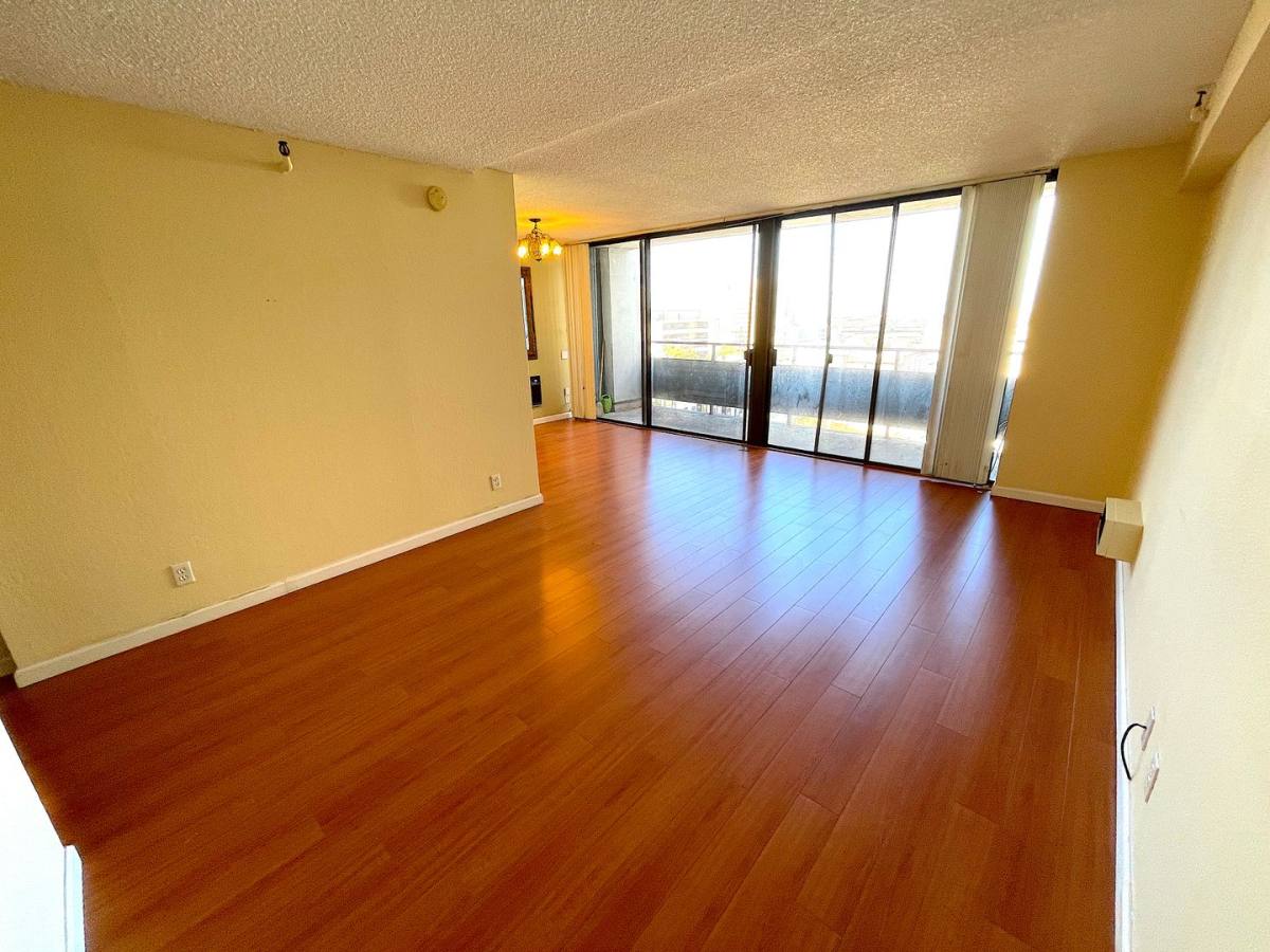 Condo for rent at 801 Franklin St, Oakland, CA 94607