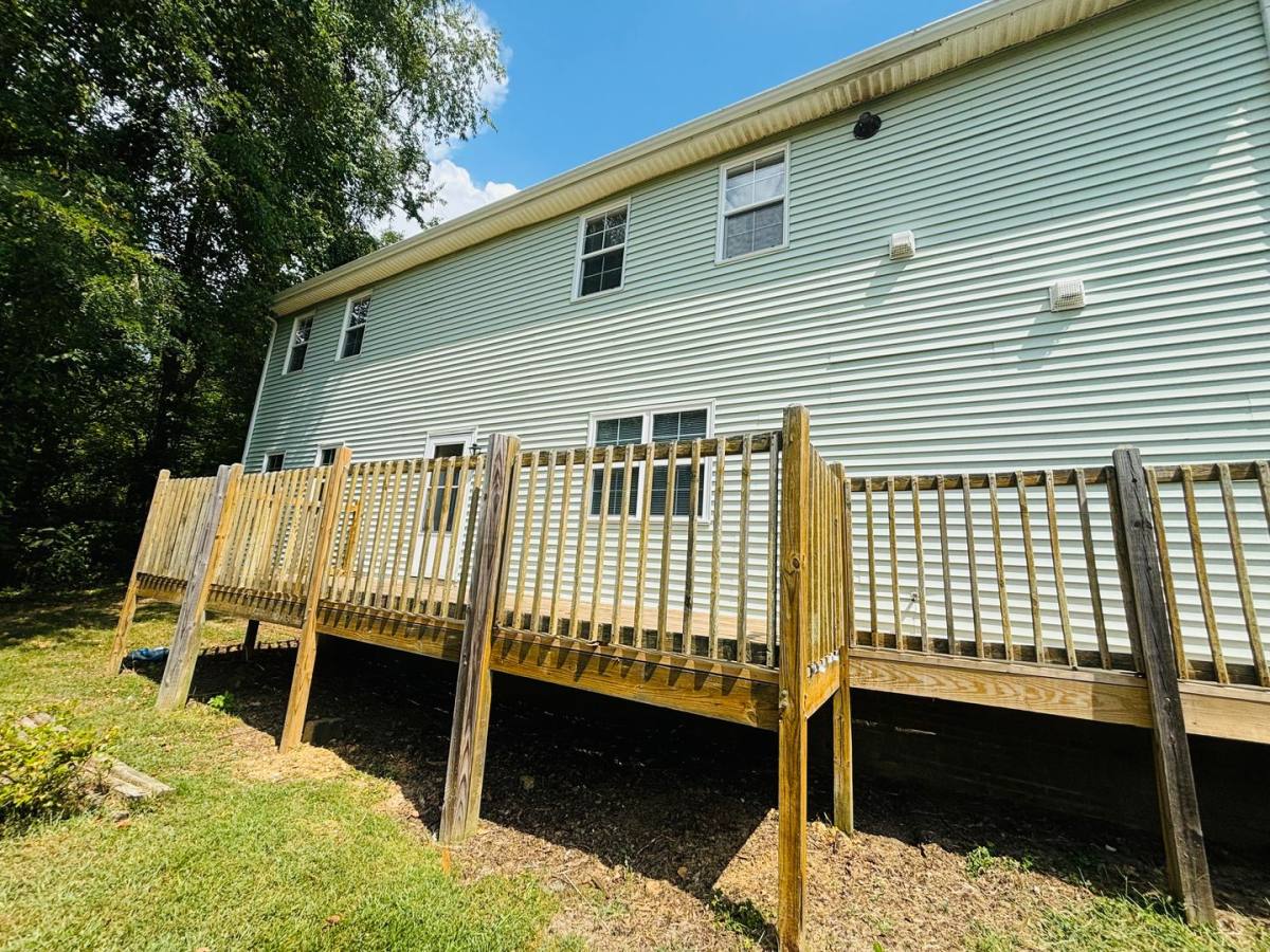 Townhouse for rent at 300-602 Ellett Rd, Blacksburg, VA 24060